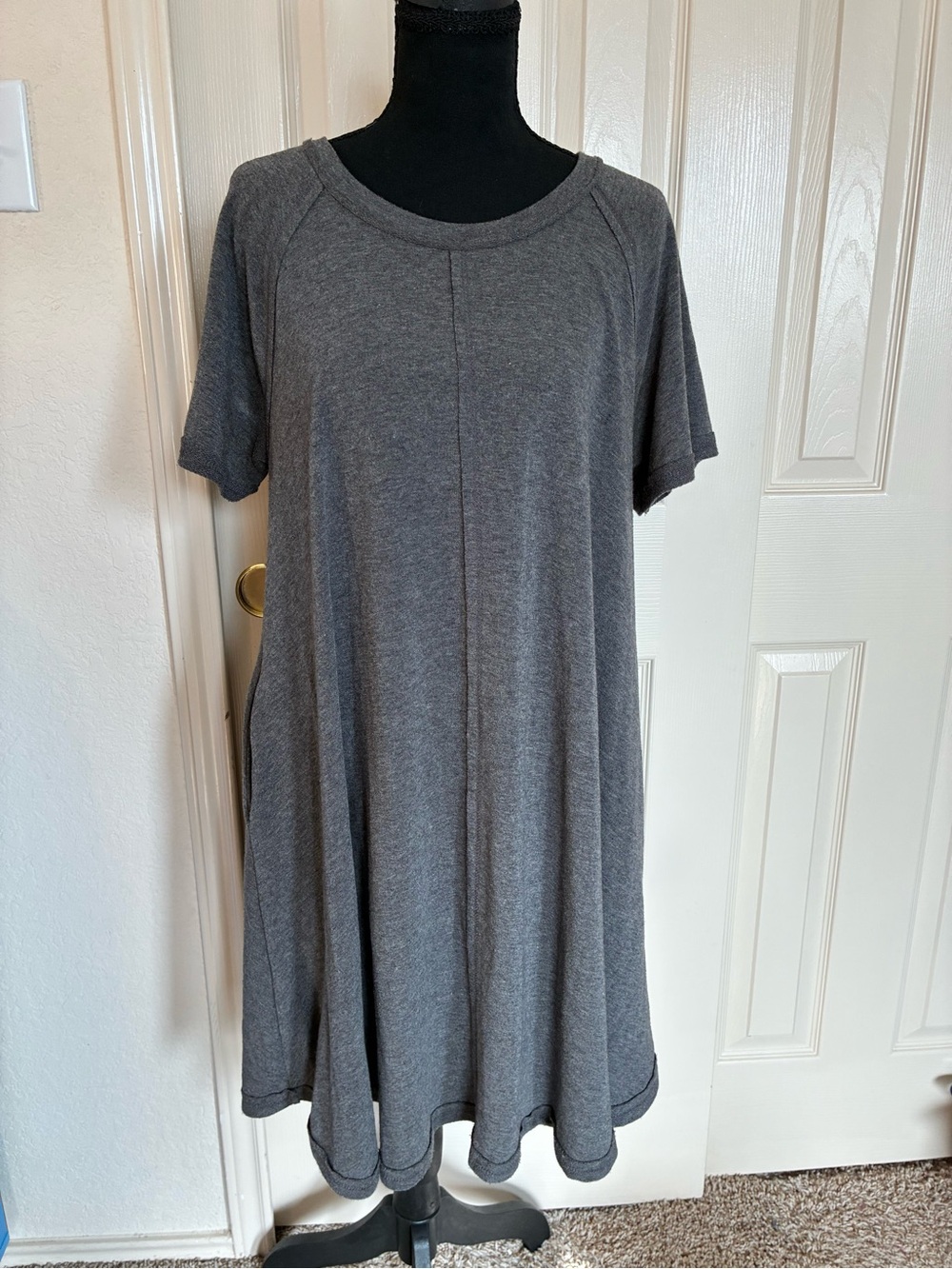 Ces Femme Charcoal Gray Short Sleeve A-Line Midi Dress